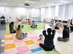 「健康お茶会「親子体操」」の画像