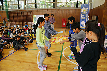「広田小学校での交流会」の画像