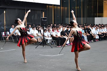 「激励会には150人の市民や関係者が駆け付けました」の画像