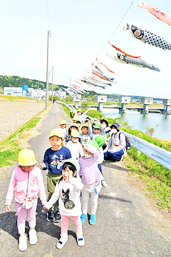 「岩塚保育園の子どもたち」の画像
