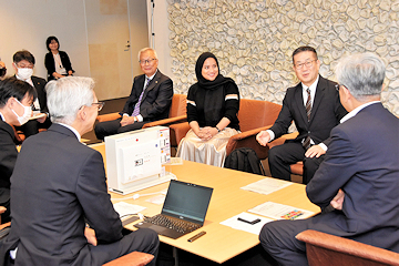 「技大と東京電力HDの関係者が磯田市長を訪問」の画像