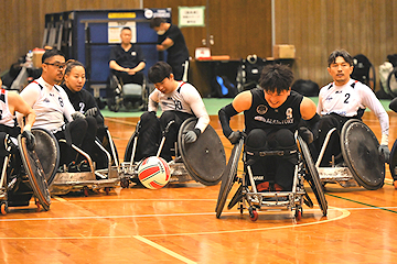 「車いすラグビー日本選手権の予選大会」の画像